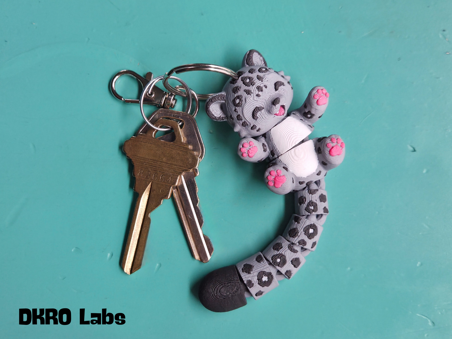 Snow Leopard – Tiny Guardians Collection