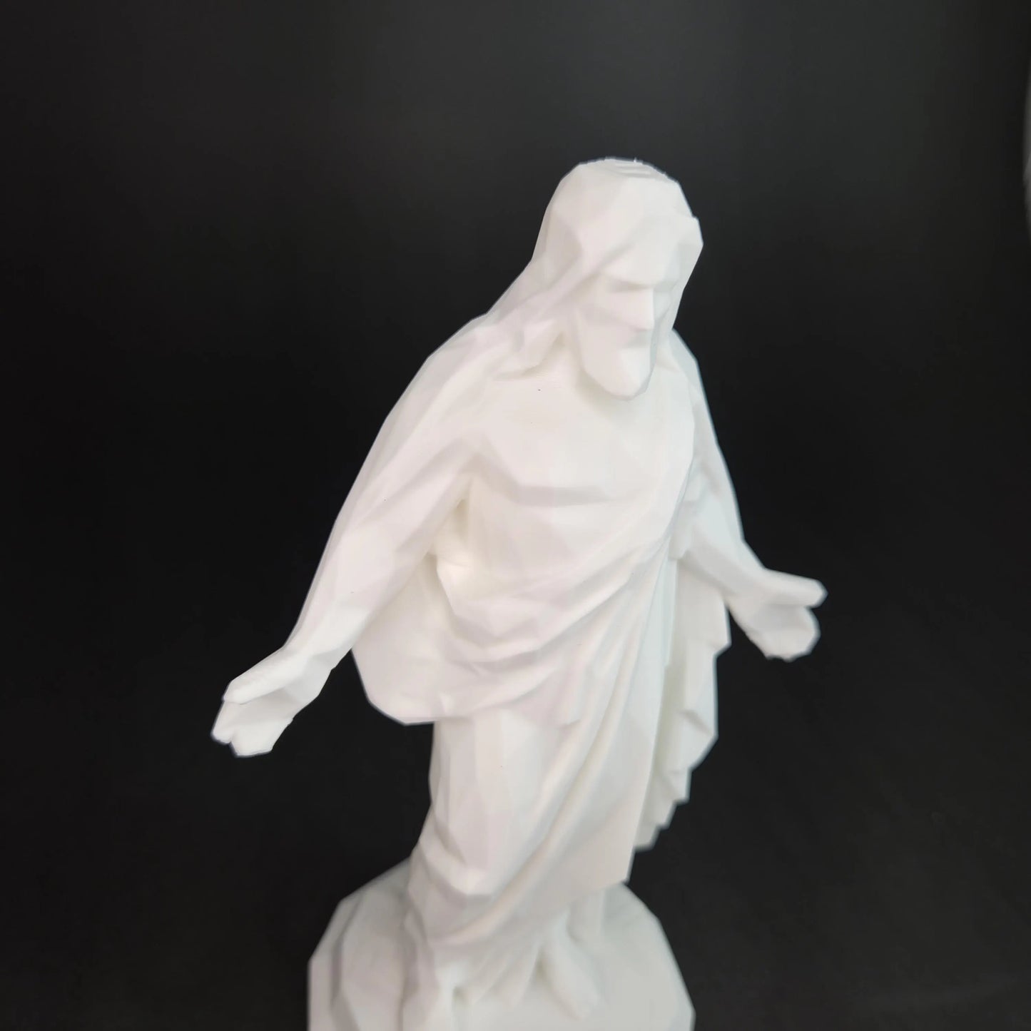 Low Poly Christus Statue